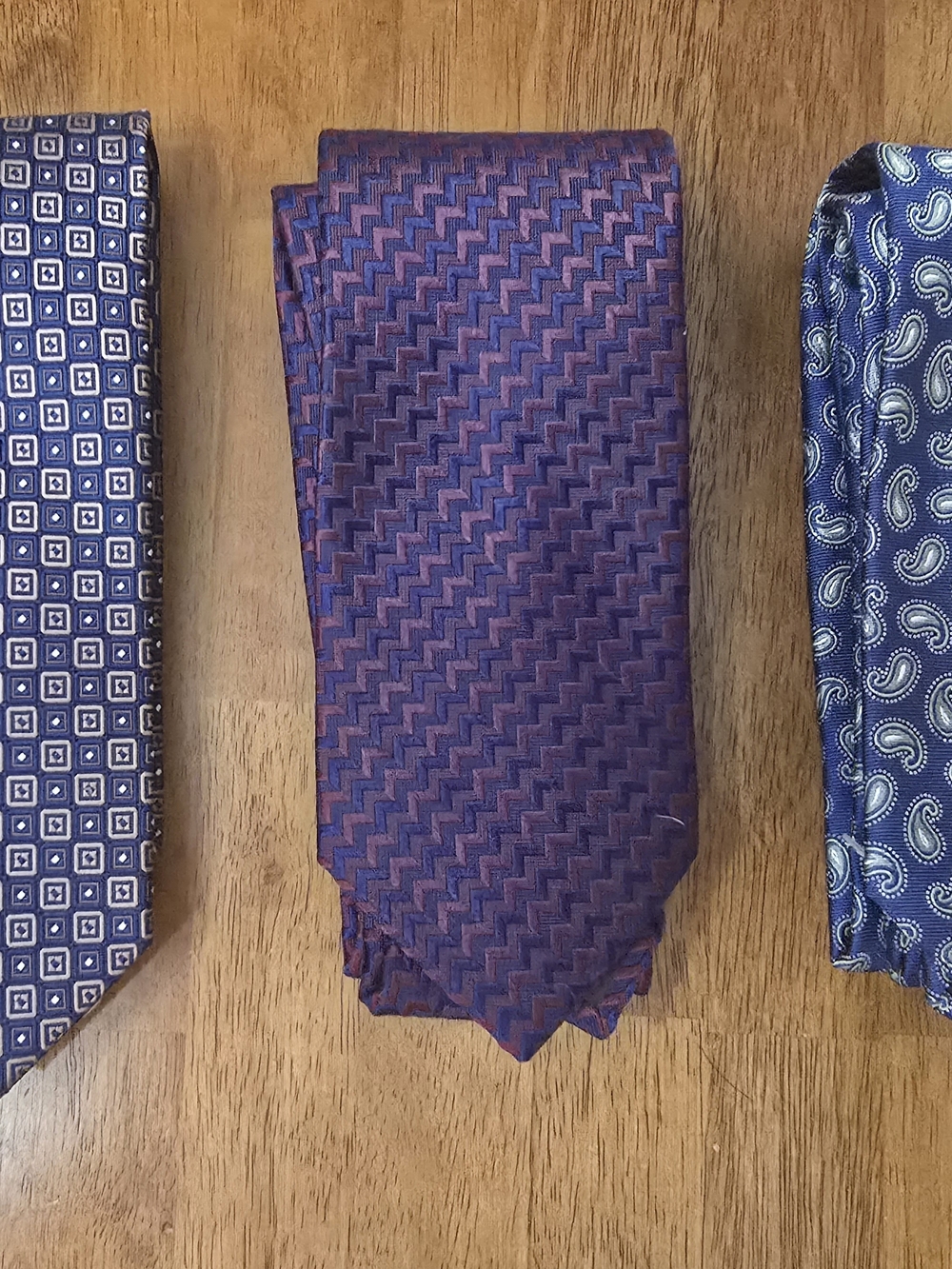 Set Of 3 Jos A Bank Traveler's Stain Resistant 100% Silk Ties Geometric Paisley